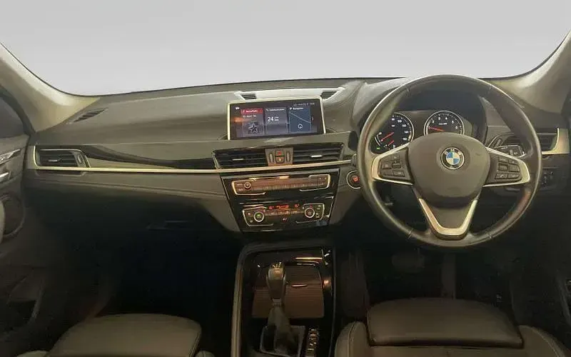 Used BMW X1 Sport Line 220 HP (161 kW) 2021 Grey SUV