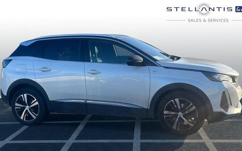 Used Peugeot 3008 GTi 131 HP (96 kW) 2022 White Estate