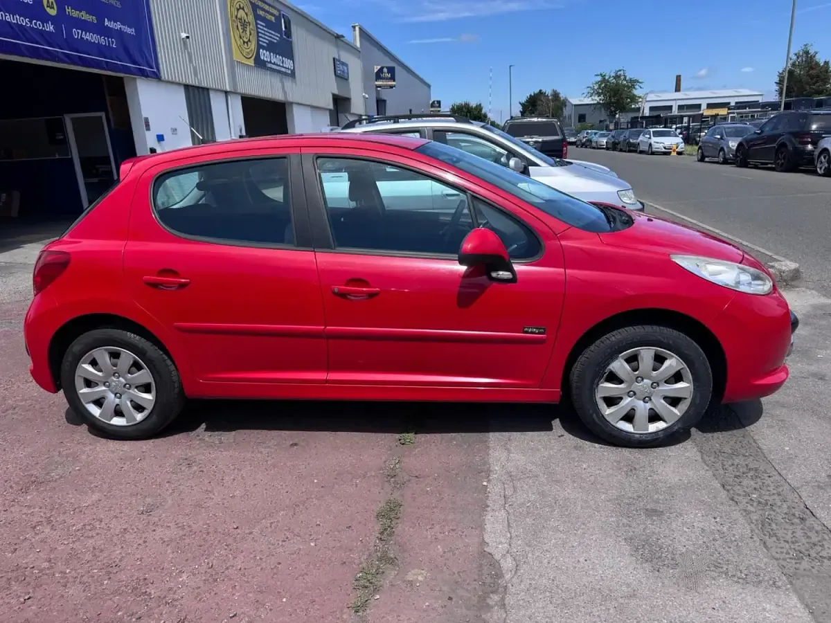 Used Peugeot 207 2008 Red Hatchback