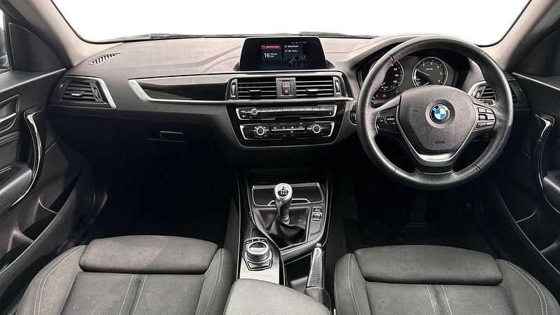 Used BMW 116 Sport Line 114 HP (83 kW) 2017 Grey Hatchback