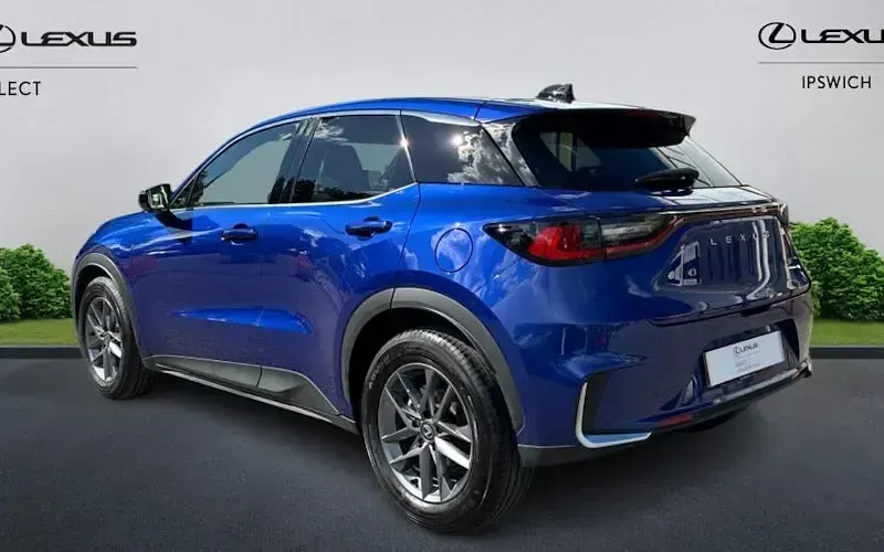 Used Lexus LBX 136 HP (100 kW) 2025 Blue SUV
