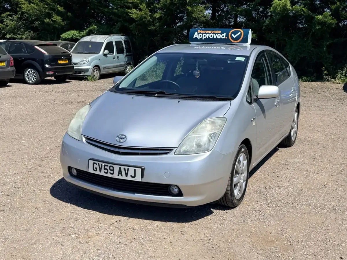 Used Toyota Prius 113 HP (83 kW) 2009 Silver Hatchback