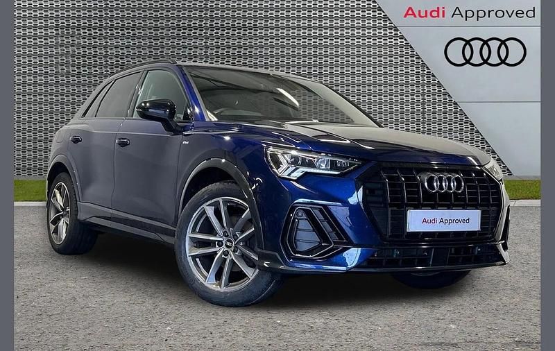 Used Audi Q3 Black Edition 150 HP (110 kW) 2022 Blue SUV