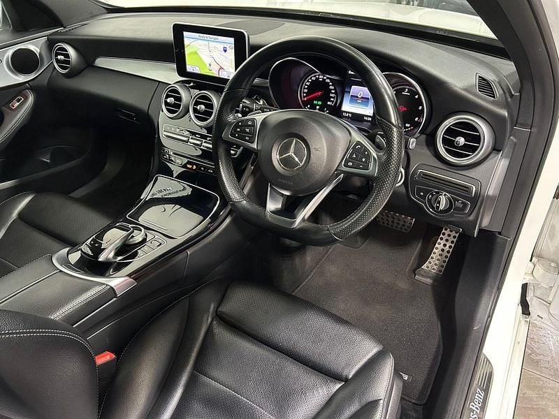 Used Mercedes C220 AMG Line Premium 170 HP (125 kW) 2014 White Estate