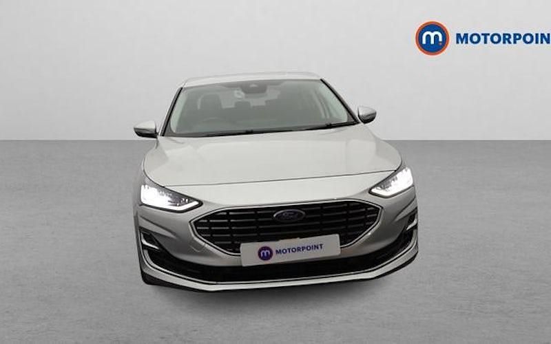 Used Ford Focus Titanium 125 HP (91 kW) 2022 Silver Hatchback