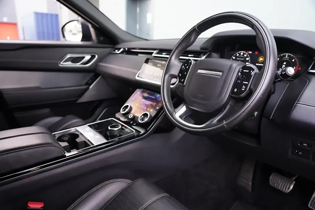 Used Land Rover Range Rover Velar HSE Dynamic 300 HP (220 kW) 2018 Blue SUV