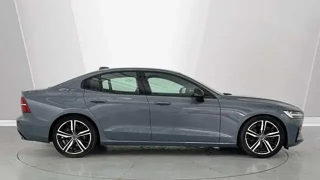 Used Volvo S60 R-Design 250 HP (183 kW) 2022 Grey Sedan