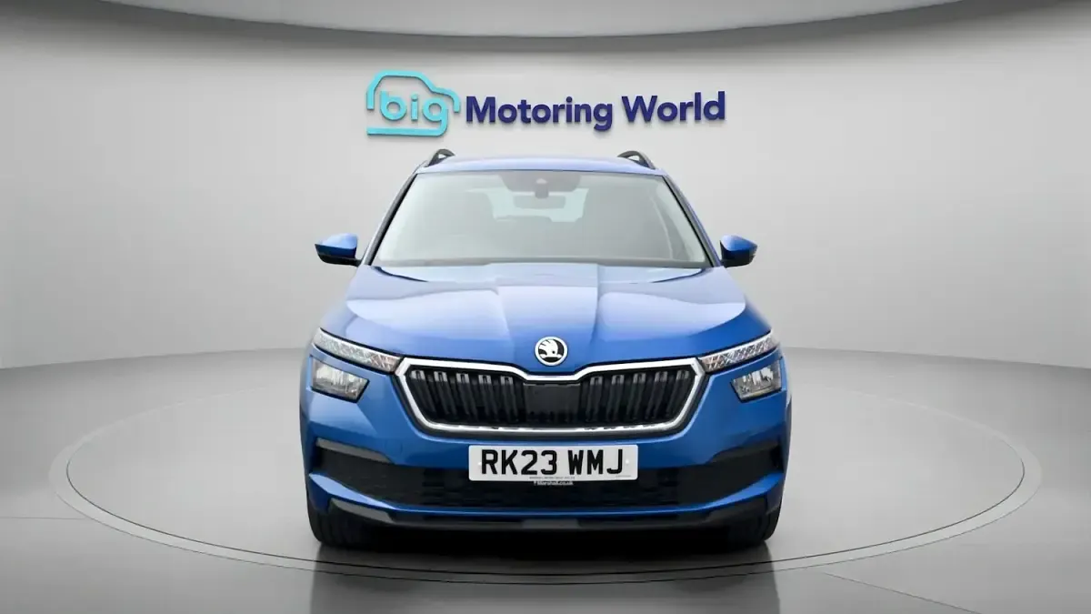 Used Skoda Kamiq SE Drive 110 HP (80 kW) 2023 Blue SUV