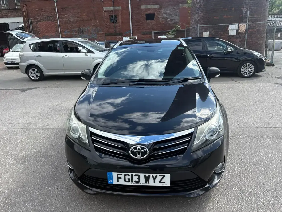 Used Toyota Avensis 2013 Black Estate