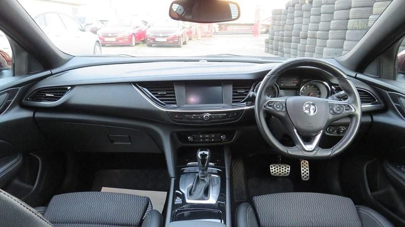 Used Vauxhall Insignia SRi 2019 Red Hatchback