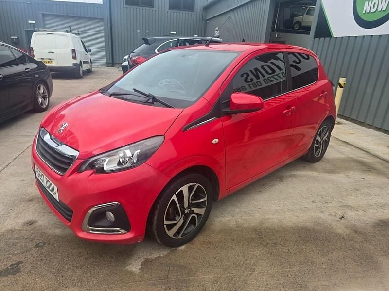Used Peugeot 108 Allure 82 HP (60 kW) 2017 Red Hatchback