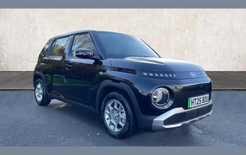 Black Used 2025 Hyundai Inster Hatchback | £18,989 (Good price) - Image 1/4