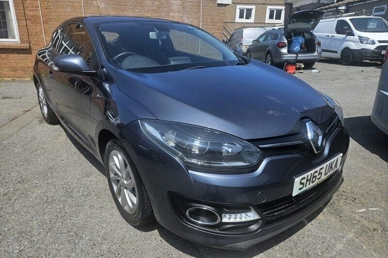 Used 2015 Renault Mégane III Dynamique Coupe | £4,995 (Fair price) - Image 1/1