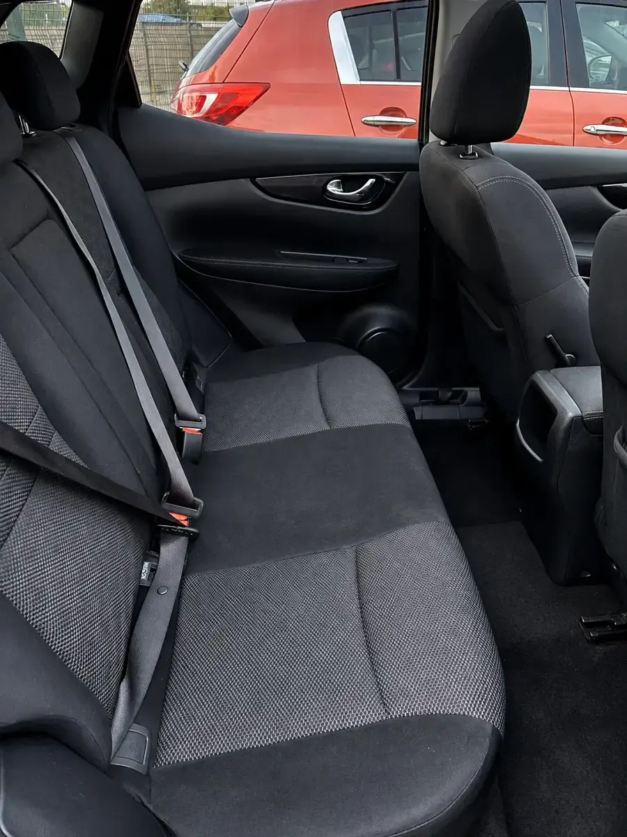 Used Nissan Qashqai N-TEC 110 HP (80 kW) 2015 Black SUV