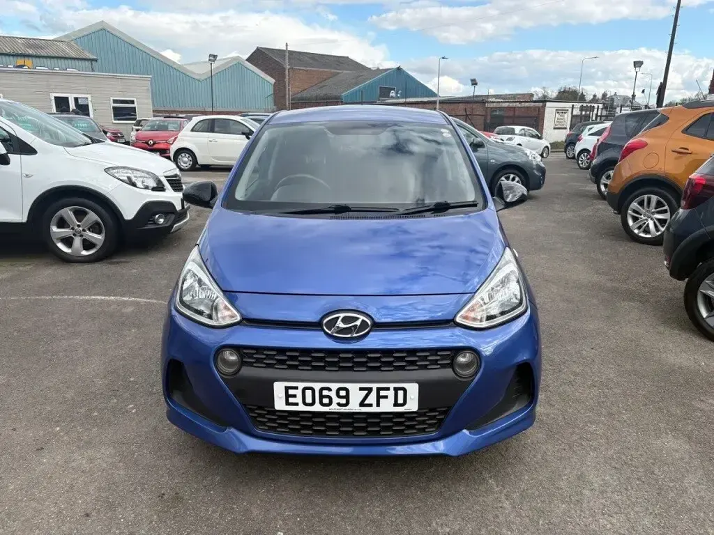 Begagnad Hyundai i10 67 HK (49 kW) 2019 Blå Halvkombi
