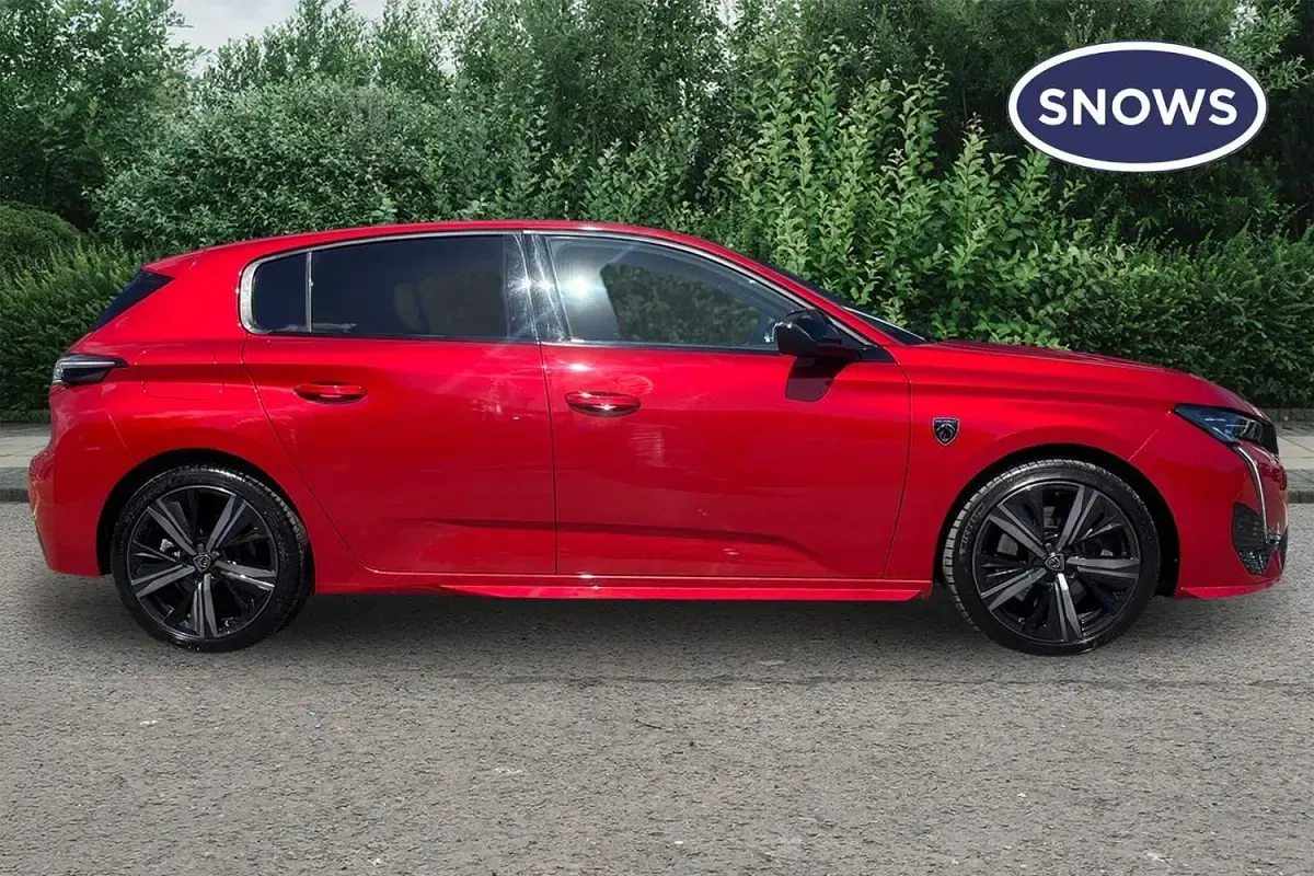 Used Peugeot 308 Premium 225 HP (165 kW) 2022 Red Hatchback