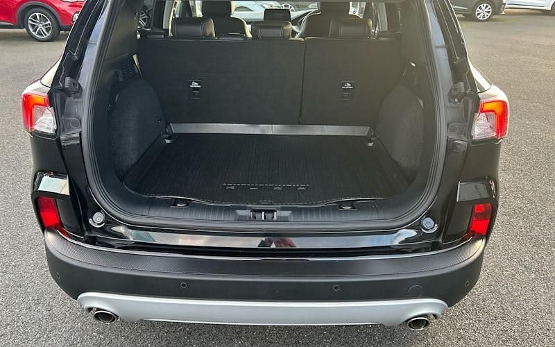 Used Ford Kuga Titanium 150 HP (110 kW) 2020 Black SUV