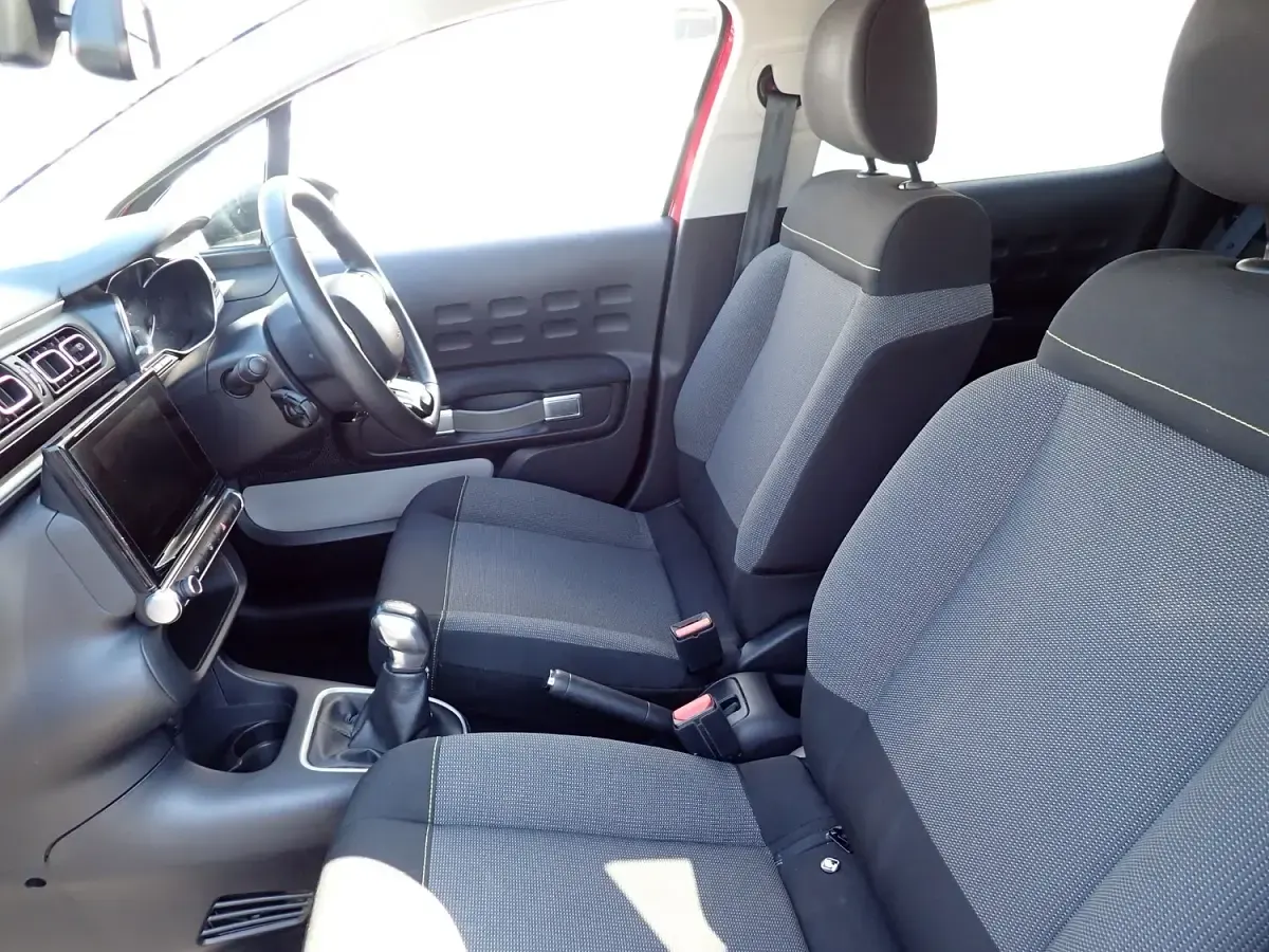 Used Citroën C3 Flair 82 HP (60 kW) 2017 Red Hatchback