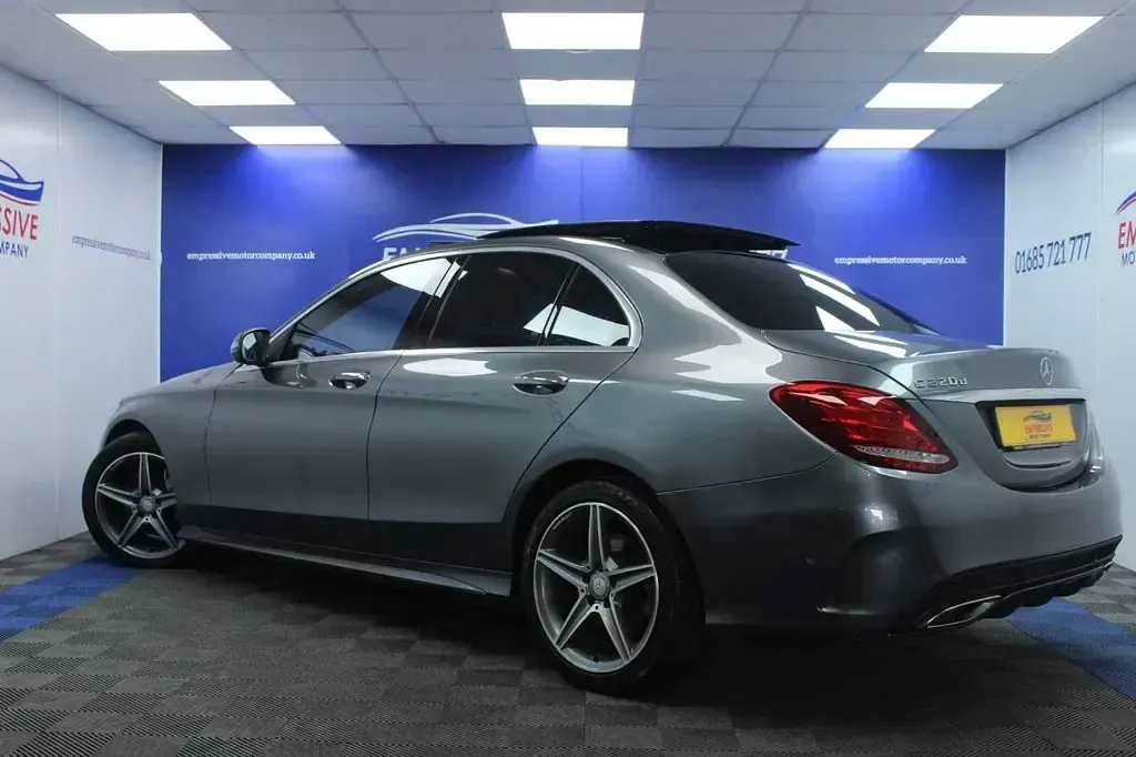 Used Mercedes C220 AMG Line Premium 170 HP (125 kW) 2017 Grey Sedan