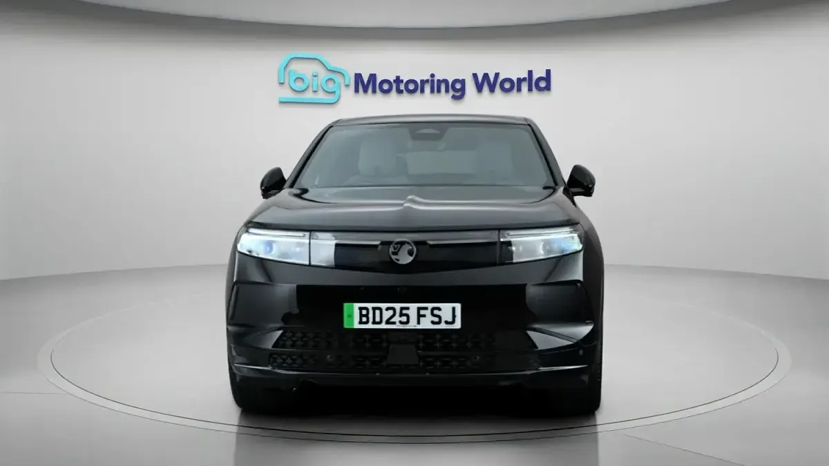 Used Vauxhall Grandland Ultimate 239 kW (325 HP) 2025 Black SUV