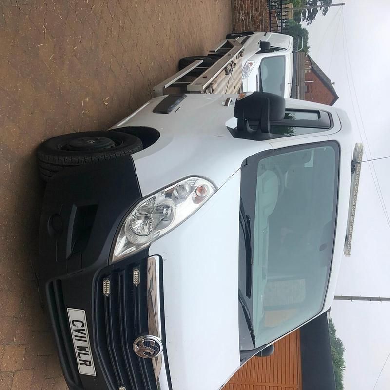 Used Vauxhall Movano 100 HP (73 kW) 2011 White MPV