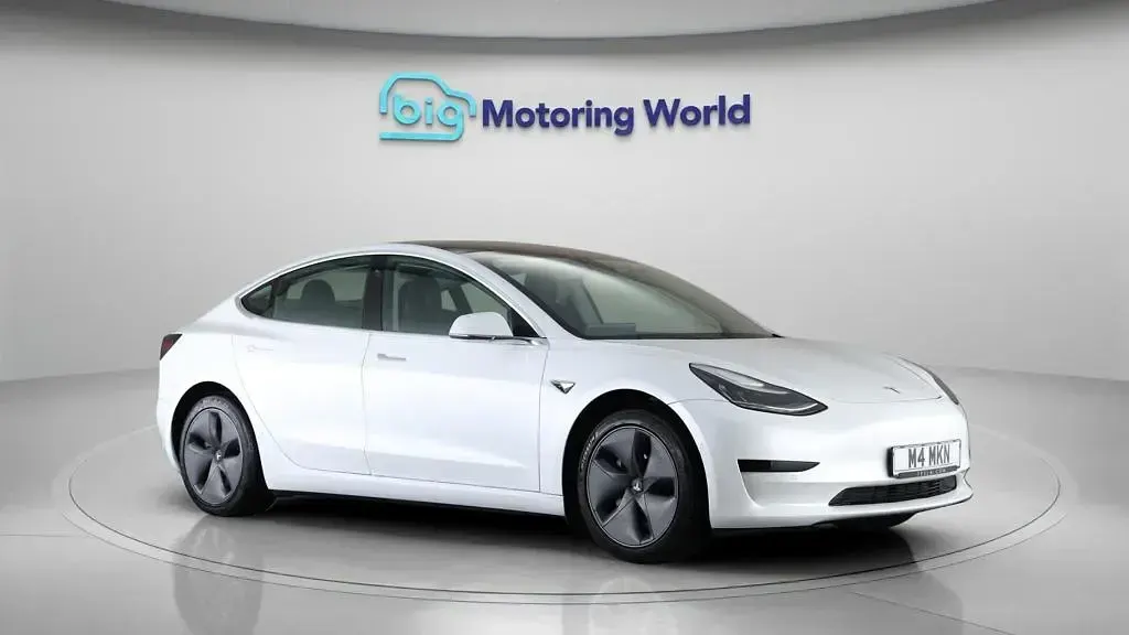 Used Tesla Model 3 Standard Range Plus 180 kW (245 HP) 2020 Sedan