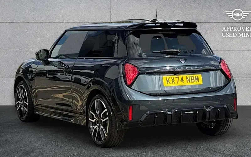 Used Mini Cooper Sport 114 kW (156 HP) 2026 Hatchback