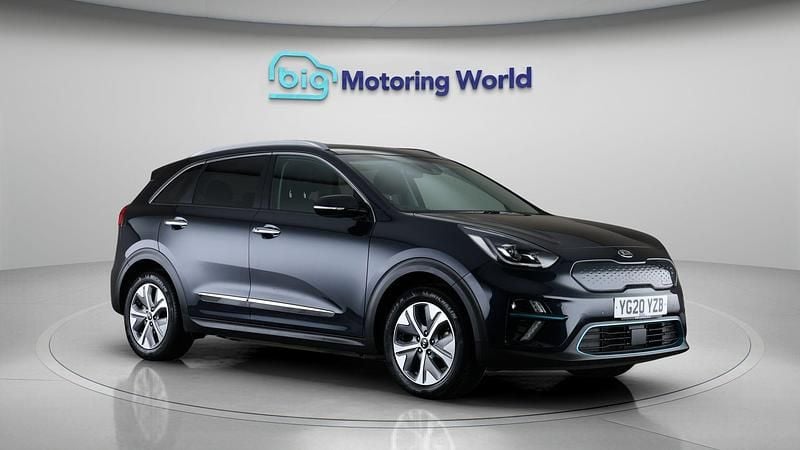 Used Kia e-Niro 147 kW (201 HP) 2020 Blue SUV