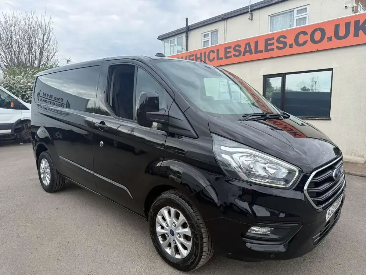 Używany Ford Transit Custom Limited 170 KM (125 kW) 2021 Czarny Van