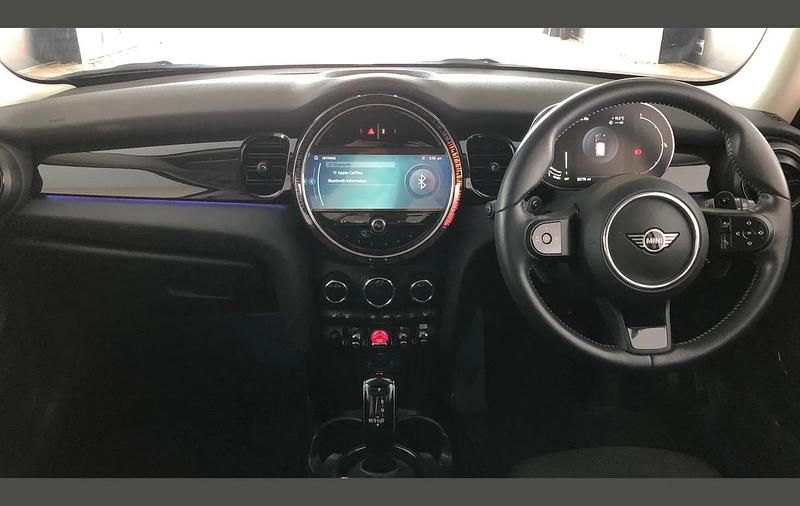 Used Mini Cooper S Classic 188 HP (138 kW) 2023 Silver Hatchback