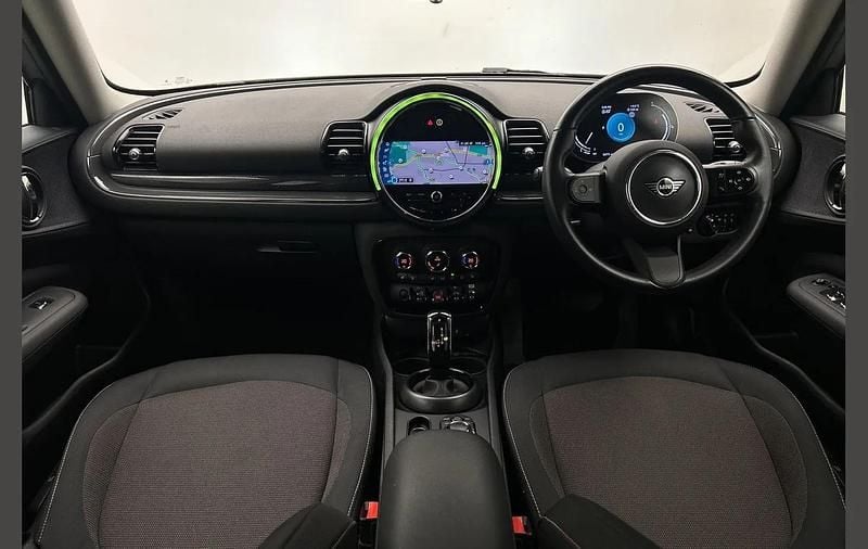 Gebraucht Mini Cooper Clubman Classic 134 PS (98 kW) 2023 Silber Kombi