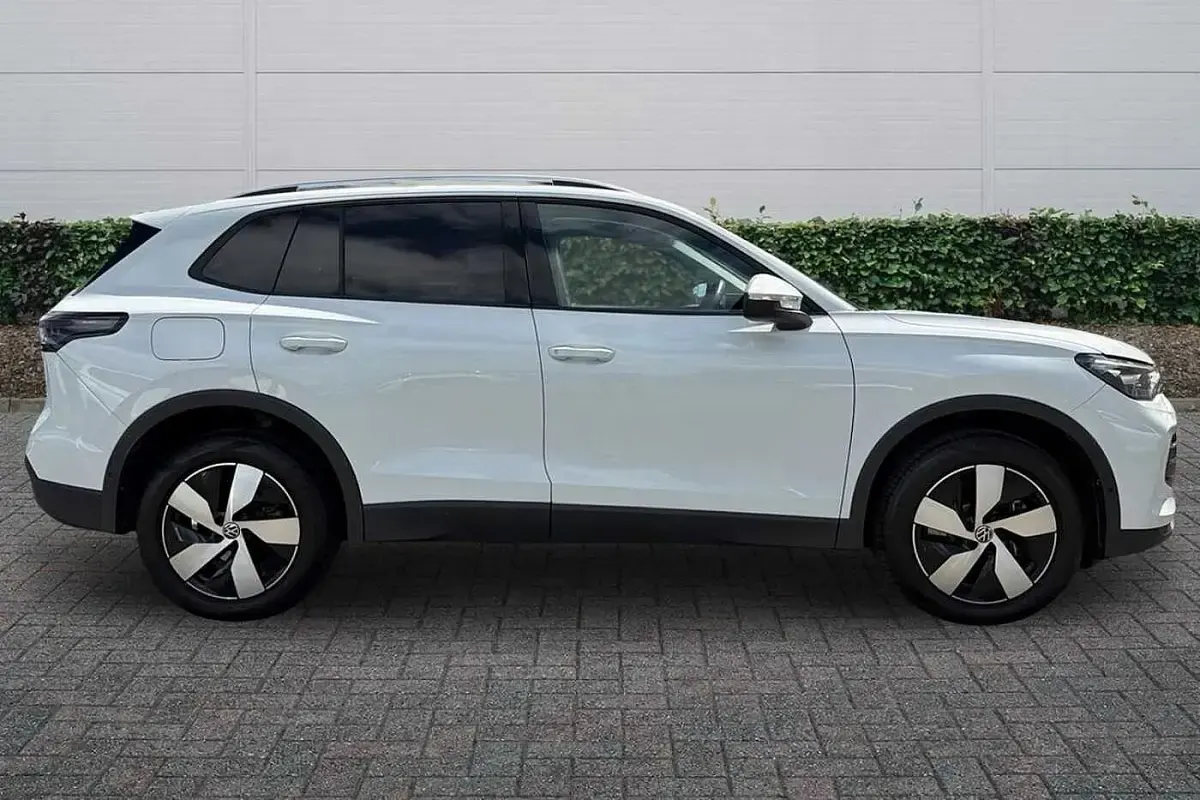 Used VW Tiguan Match 204 HP (150 kW) 2024 White SUV