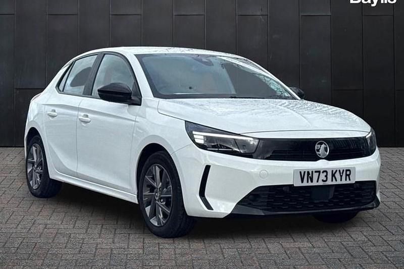 Used Vauxhall Corsa Design Edition 75 HP (55 kW) 2023 White Hatchback