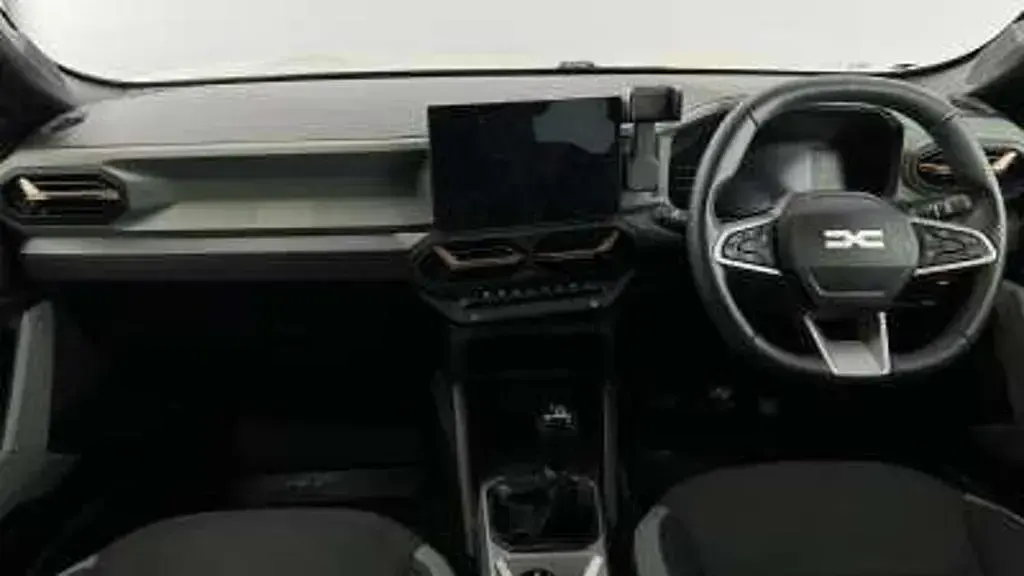 Used Dacia Duster Extreme 130 HP (95 kW) 2025 Beige SUV
