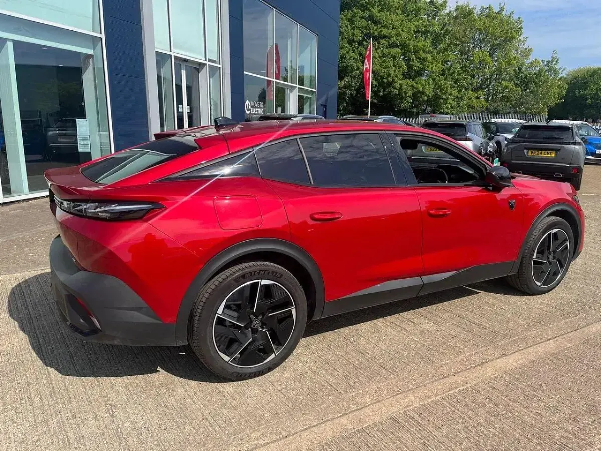 Used Peugeot e-408 GT 152 kW (207 HP) 2025 Red SUV