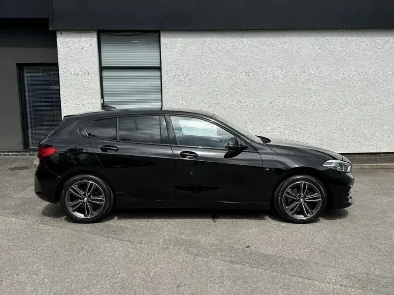 Used BMW 118 Sport Line 2020 Black Hatchback