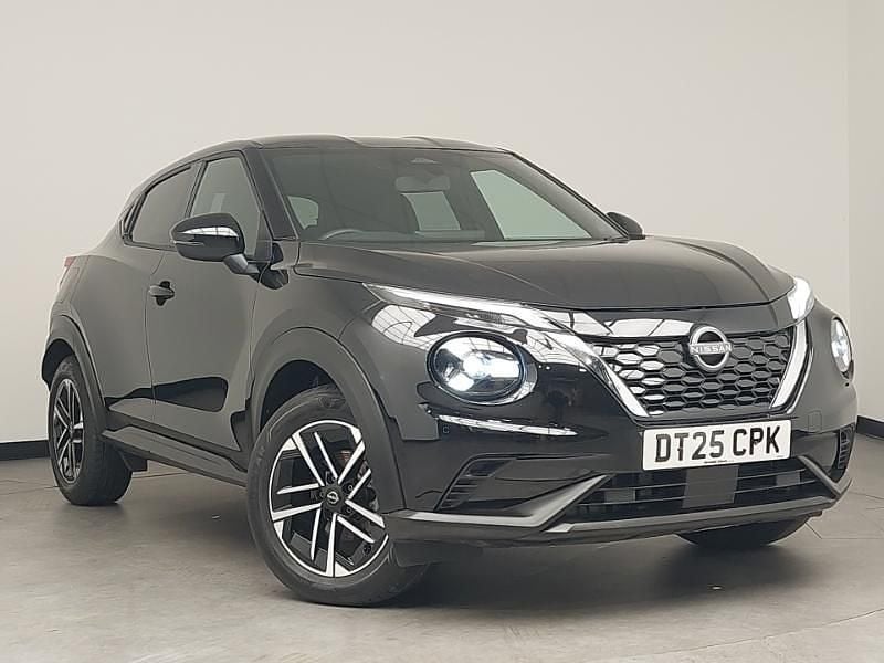 Black Used 2025 Nissan Juke N-Connecta SUV | £20,998 (Fair price) - Image 1/4