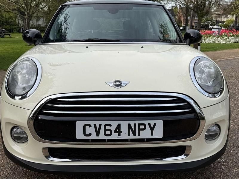 Used Mini Cooper D Hatch 2014 White Hatchback