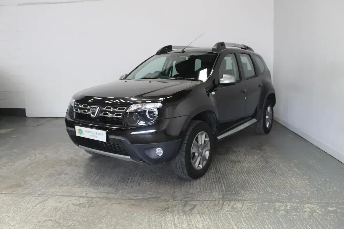 Used Dacia Duster Lauréate 110 HP (80 kW) 2016 Black SUV