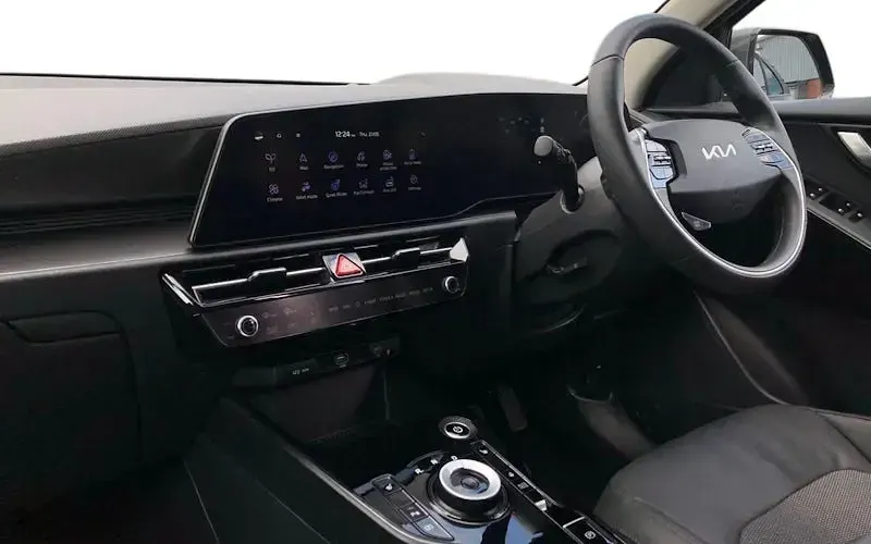 Used Kia Niro 150 kW (204 HP) 2024 Grey SUV