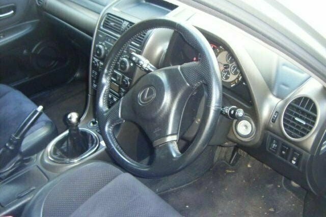 Used Lexus IS200 153 HP (112 kW) 2000 Sedan