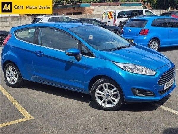 Blue Used 2015 Ford Fiesta Zetec Hatchback | £5,295 (Fair price) - Image 1/1