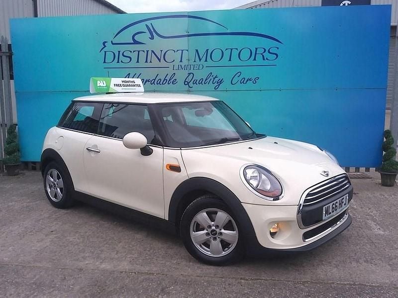White Used 2016 Mini One D Hatch Hatchback | £7,389 (Fair price) - Image 1/4