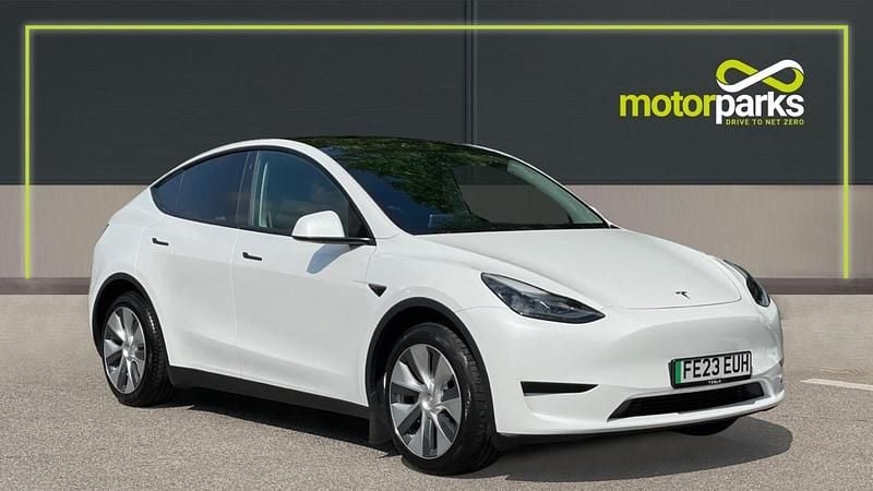 White Used 2023 Tesla Model Y RWD SUV | £24,000 (Fair price) - Image 1/4