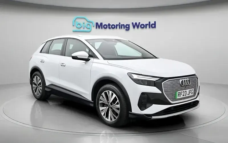 Second-hand Audi Q4 e-tron Sport 125 kW (170 CP) 2022 Alb SUV