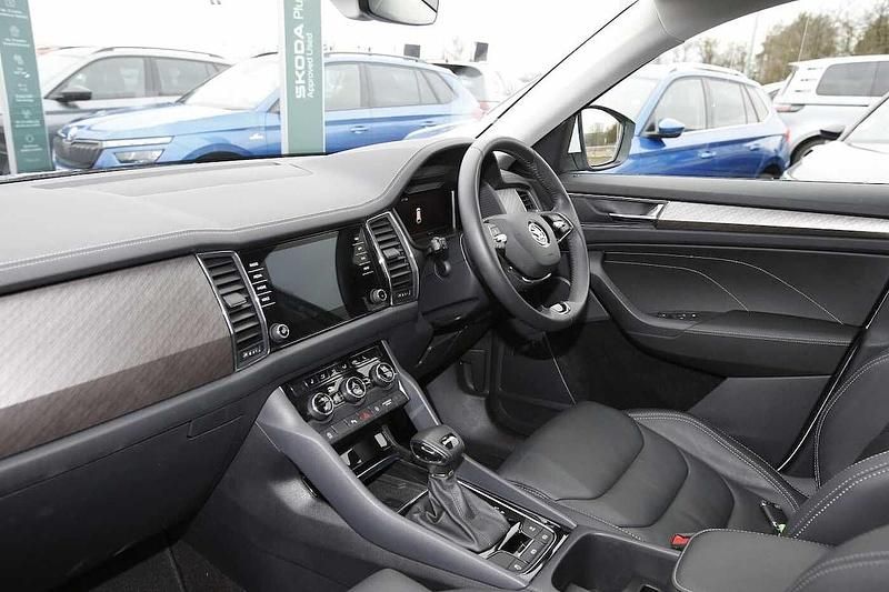 Used Skoda Kodiaq SE L Executive 110 HP (80 kW) 2024 Moon white metallic SUV