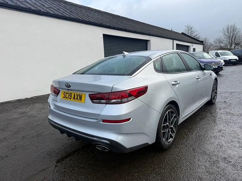 Used Kia Optima 134 HP (98 kW) 2019 Silver Sedan