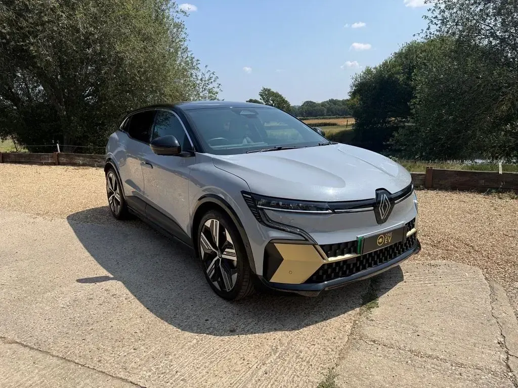 Used Renault Megane E-Tech Iconic 161 kW (220 HP) 2023 Grey Hatchback