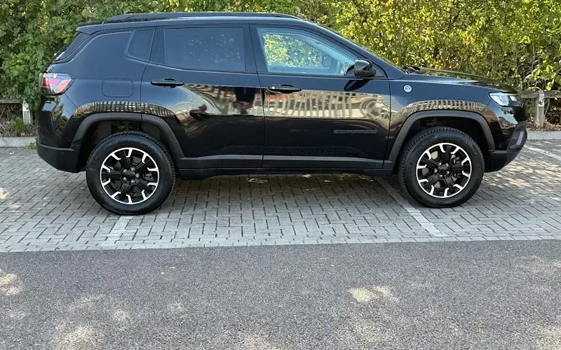Used Jeep Compass Trailhawk 241 HP (177 kW) 2024 SUV