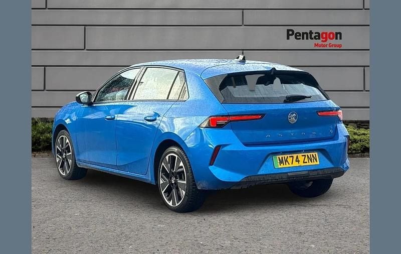 Used Vauxhall Astra Design Edition 114 kW (156 HP) 2024 Blue Hatchback